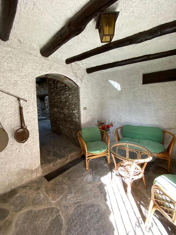 Independent Stone House With Lake View 穆索 外观 照片