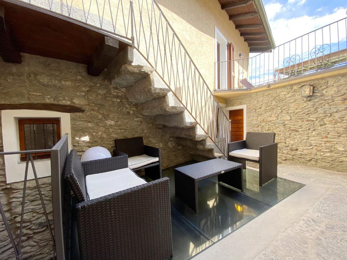 Independent Stone House With Lake View 穆索 外观 照片