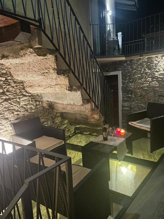 Independent Stone House With Lake View 穆索 外观 照片